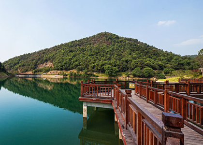 岳麓山風景名勝區(qū)桃花嶺景區(qū)基礎設施提質(zhì)改造項目臘八寺入口及配套